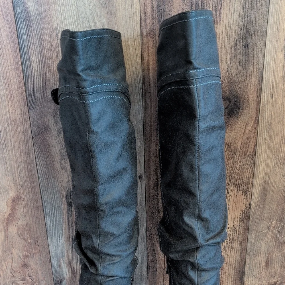 Just Fab Edlin Gray Over the Knee Boots 5.5 R193